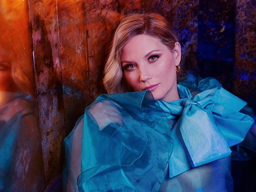 Holiday portrait of Jennifer Nettles